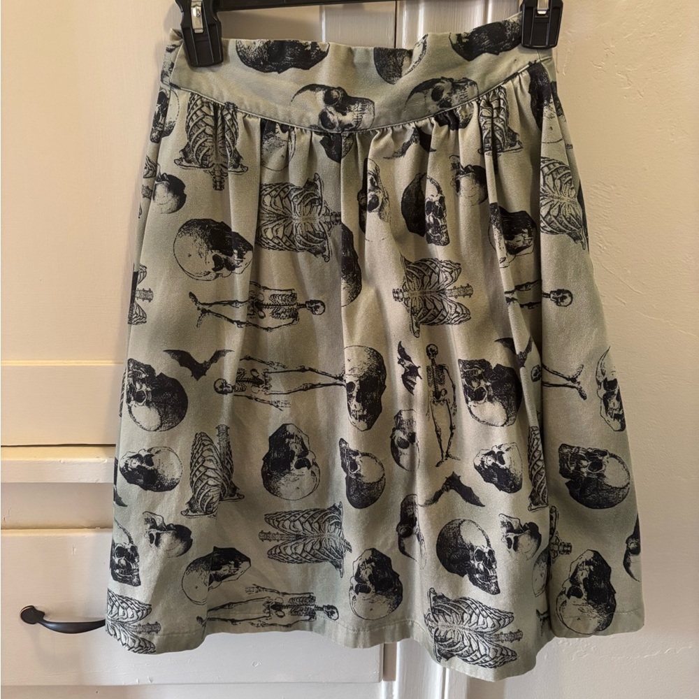 Modcloth Black and Green Skull Print A-Line Skirt